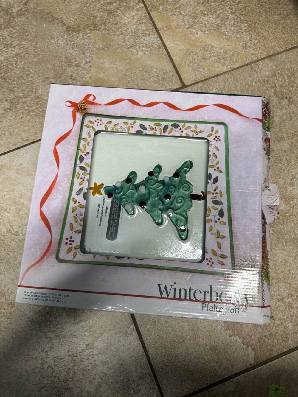 Pfaltzgraff Winterberry Green and Gold Christmas Tree Glass Platter